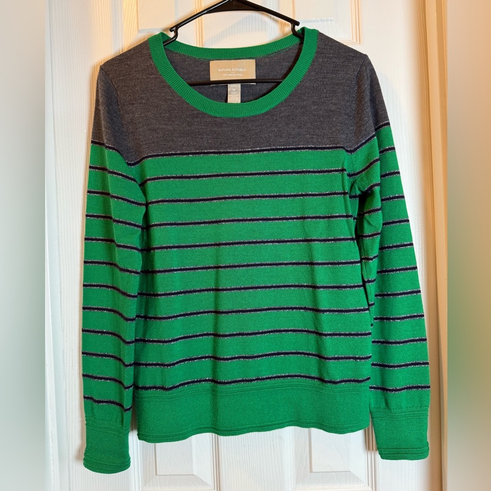 Preppy Banana Republic Green Metallic Crewneck Sweater 💯% Merino Wool Pullover
